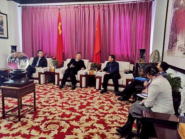 公司董事長(zhǎng)一行參訪(fǎng)中關(guān)村精準(zhǔn)醫(yī)學(xué)基金會(huì) 公司董事長(zhǎng)一行參訪(fǎng)中關(guān)村精準(zhǔn)醫(yī)學(xué)基金會(huì)